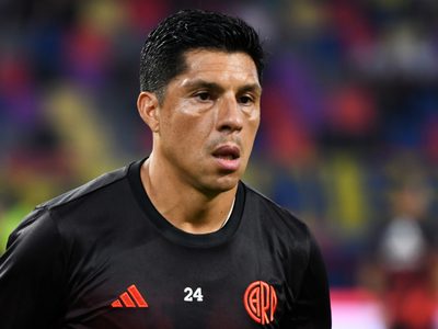 “Íbamos a pedir”: los detalles de la dura infancia de Enzo Pérez