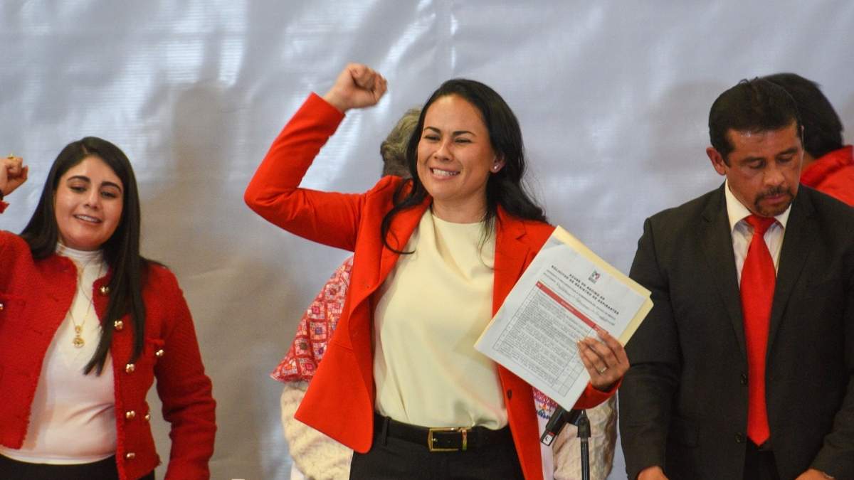 Alejandra del Moral. Registro