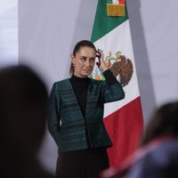 Sheinbaum considera "desproporcionada" la decisión de Perú de romper relaciones diplomáticas