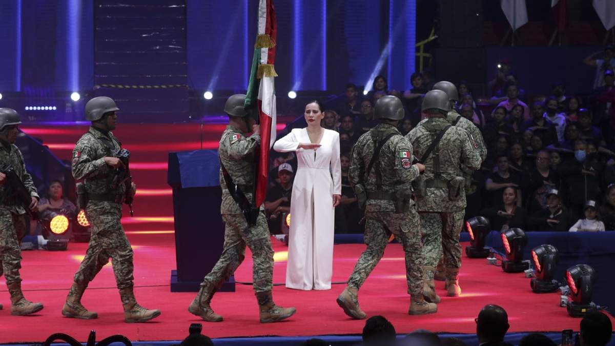 La alcaldesa de Cuauhtémoc, Sandra Cuevas, presentó su Organización por la Familia y la Seguridad de México