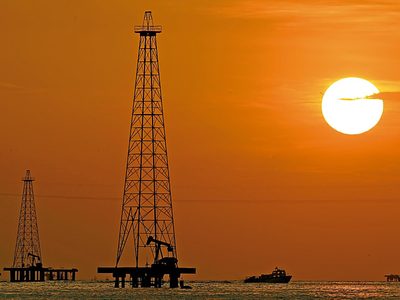 La OPEP y sus aliados elevarán su oferta de petróleo en 432 mil barriles diarios desde mayo
