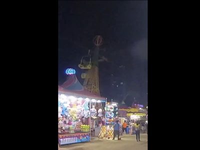 Colapsa juego mecánico en feria de Acapulco (Video)