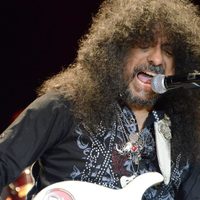 Un brujo rockero llamado Javier Bátiz
