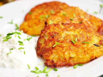 Crocantes de papa y zanahoria con 3 ingredientes: la opción más rica y fácil para tus cenas de este verano