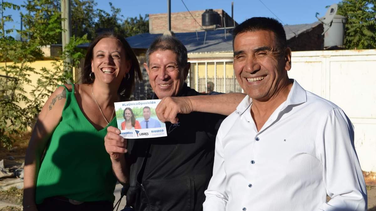Ramón Rioseco junto a Mercedes Lamarca en la capital neuquina. Fuente: (Prensa Frente de Todos)