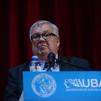 El rector de la UBA le pidió a Milei que no vete la ley de financiamiento universitario