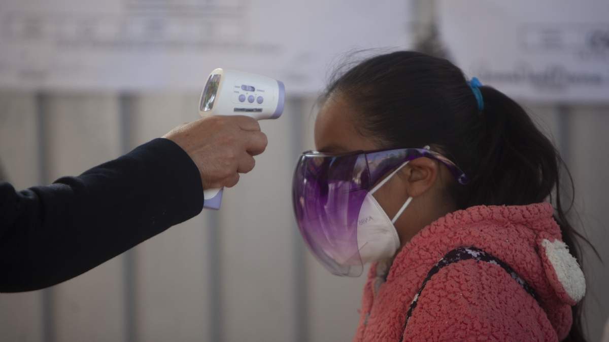 El regreso de una alumna a clases presenciales en la CDMX