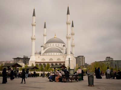Fuerte sismo de magnitud 6.2 sacude Estambul; hay más de 230 personas heridas