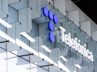 Telefónica sube 10.4% en lo que va de año y toca máximos tras la venta de su filial mexicana