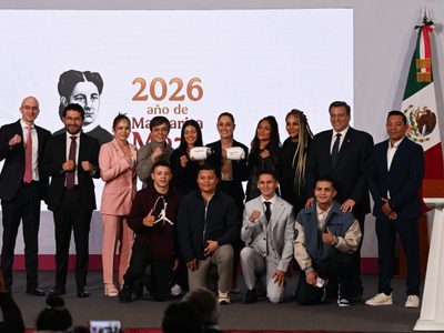 Presentan "Boxeando por la Paz”: Habrá clases gratuitas de box para 100 mil jóvenes