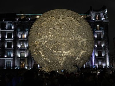 "Memoria Luminosa" genera tensión entre la Iglesia y el gobierno capitalino
