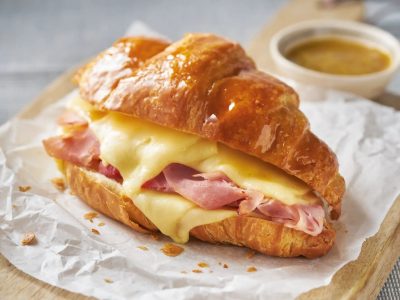 Medialunas rellenas express: una receta económica, fácil y sabrosa, ideal para la merienda