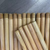 No tires los palos de escoba rotos o viejos: creá este toallero estilo Pinterest para el baño de casa en minutos