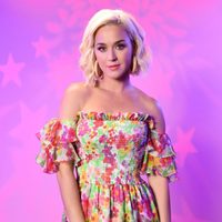 Los engañó a todos: Katy Perry estrenó video y volvió a plantar la duda