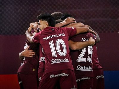 Lanús se instaló en la final al vencer a Universidad de Chile