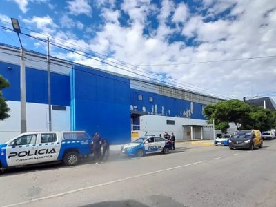 Robo con un martillo en un supermercado: extienden medidas contra dos imputados