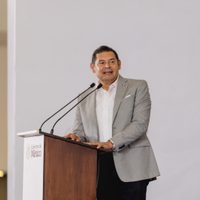 Instan a gobierno de Armenta a comprar acciones de concesionaria del agua en Puebla