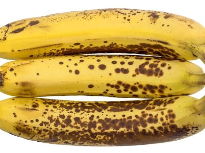 No tires las bananas maduras y hacé esta mascarilla facial, antimanchas y aclaradora que es furor