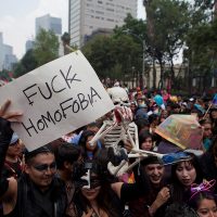 Comunidad LGBTI pide apuntalar el Estado laico y defender matrimonio igualitario