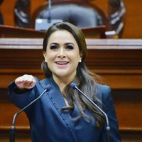 Tere Jiménez rindió protesta como gobernadora de Aguascalientes; es la primera mujer en este cargo