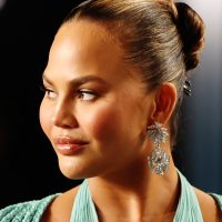 “Mejoraré pronto”: Chrissy Teigen deja en vilo a sus seguidores por un triste tuit