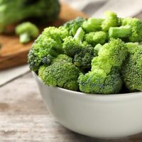 Aprovechá todo: la receta riquísima para cocinar el tronco del brócoli y no desperdiciar nada
