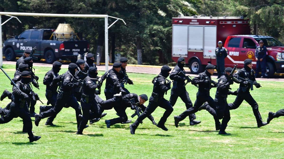 Maniobras de policías