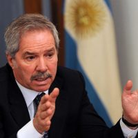 "Deberán quedarse": Solá lanzó el mensaje más duro para los argentinos varados por el coronavirus