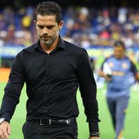 Dolor de cabeza para Gago: la figura que se entrenó diferenciado y está en duda para la Libertadores
