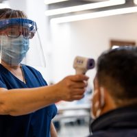 Coronavirus en Argentina: leve baja en los casos y las muertes
