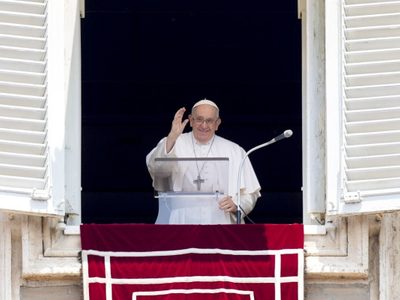 El Papa reanuda actividades en Roma tras cirugía