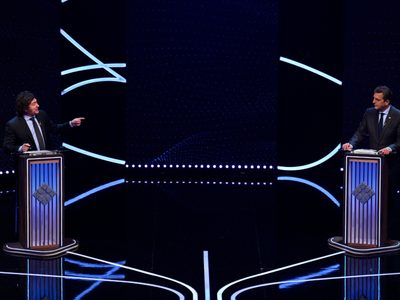 Milei y Massa protagonizan ríspido debate televisivo previo a balotaje en Argentina