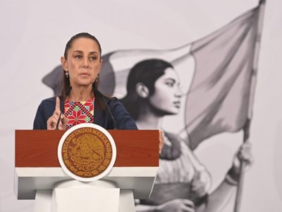 Sheinbaum descarta frenar investigación sobre agentes de la CIA tras renuncia del fiscal Jáuregui