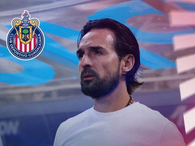 Sigue el desfile de entrenadores en Chivas; destituyen a Gerardo Espinoza