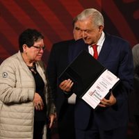 AMLO celebra sexto aniversario de su triunfo electoral con entrega de pensiones