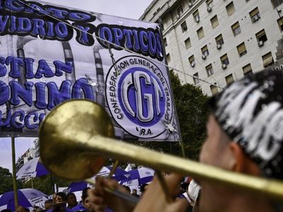 La Justicia declaró inconstitucional el decreto contra el derecho a huelga que impulsó Javier Milei