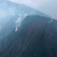 Al menos 26 bomberos mueren en incendio forestal en China