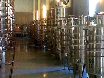 Alumnos de Enología donarán vino a Cáritas para vender a beneficio