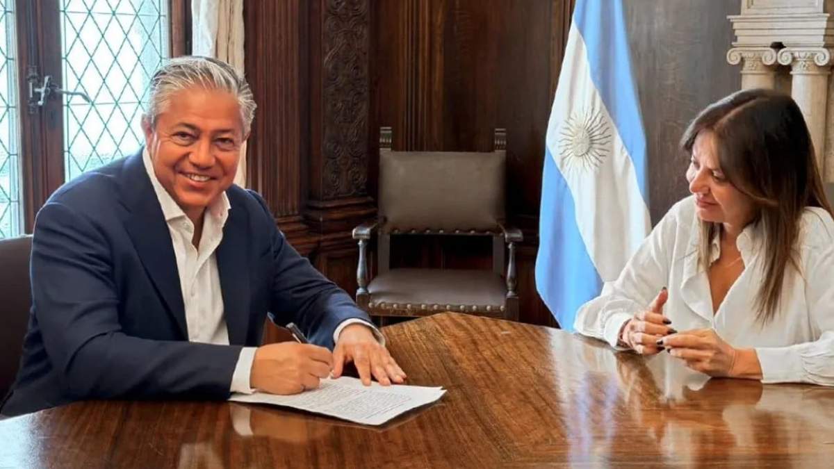 El convenio se firmó en la ciudad de Buenos Aires. Fuente: (Gobierno de Neuquén)