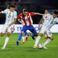 Otra vez con polémica: la Selección Argentina cayó derrotada por 2 a 1 ante Paraguay