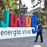 Aseguran que se "está aplanando" la curva de contagios en Jujuy
