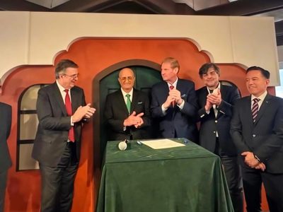 Hidalgo firma Memorándum de Entendimiento con empresa canadiense