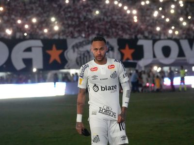 Neymar vuelve a una convocatoria de Brasil para enfrentar a Colombia y Argentina