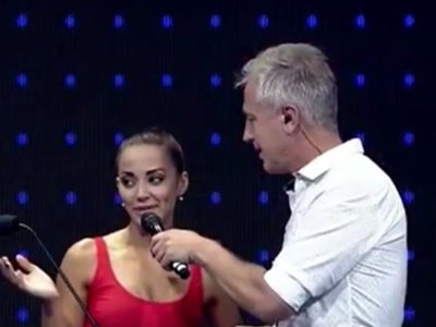 ¡Se quiere morir! La bañera de Marley mandó al frente al famoso invitado: "Él me..."