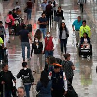 Repatrian a tres mexicanos varados en Wuhan; no presentan síntomas del Covid-19