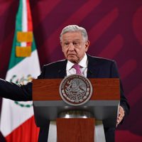 Hipólito Mora tenía protección, pero “no fue posible evitar que lo asesinaran”: AMLO