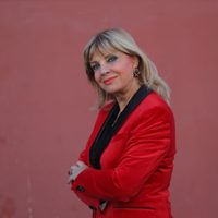 A los 74 años, Teté Coustarot enseña cómo usar los pantalones engomados que seguro tenés en el armario