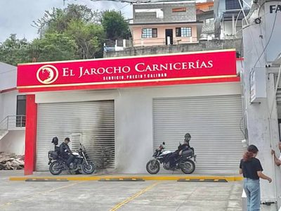 Atacan carnicería en Tuxpan; es el segundo atentado contra la cadena en menos de 24 horas
