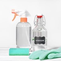 No uses el vinagre de esta forma: el secreto de limpieza que nadie te dijo y que puede salvar tus objetos del daño