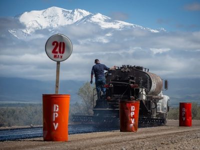El Gobierno ejecutó en un año 443 km de rutas, puentes y ordenadores viales por $326.000 millones